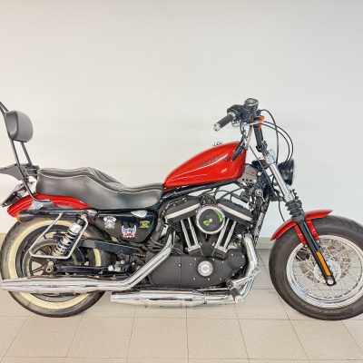 HARLEY-DAVIDSON SPORTSTER 883 IRON
