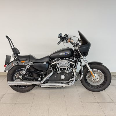 HARLEY-DAVIDSON SPORTSTER 1200 CUSTOM "B"